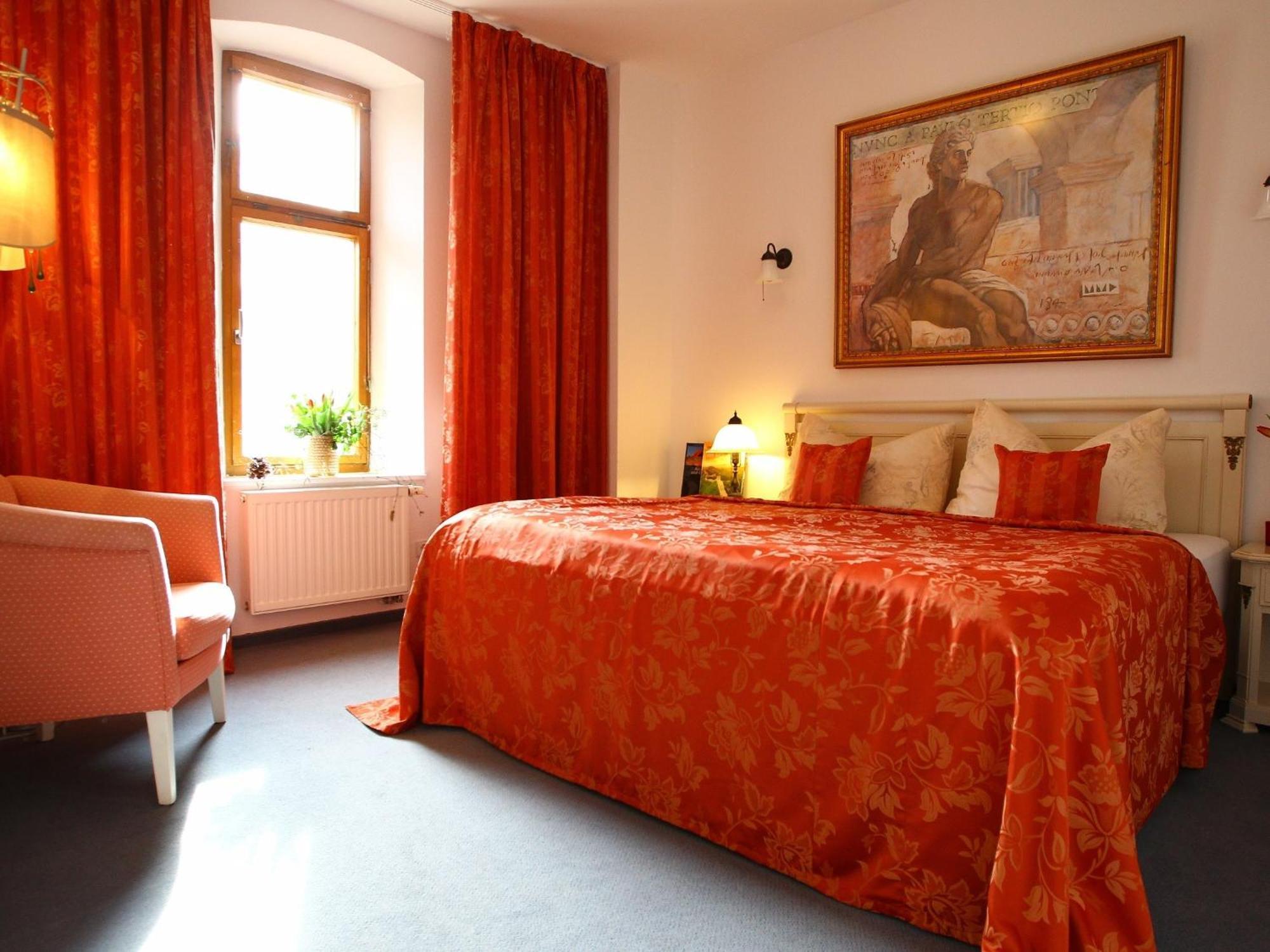 Hotel & Restaurant Schloss Weissenburg Uhlstädt Стая снимка